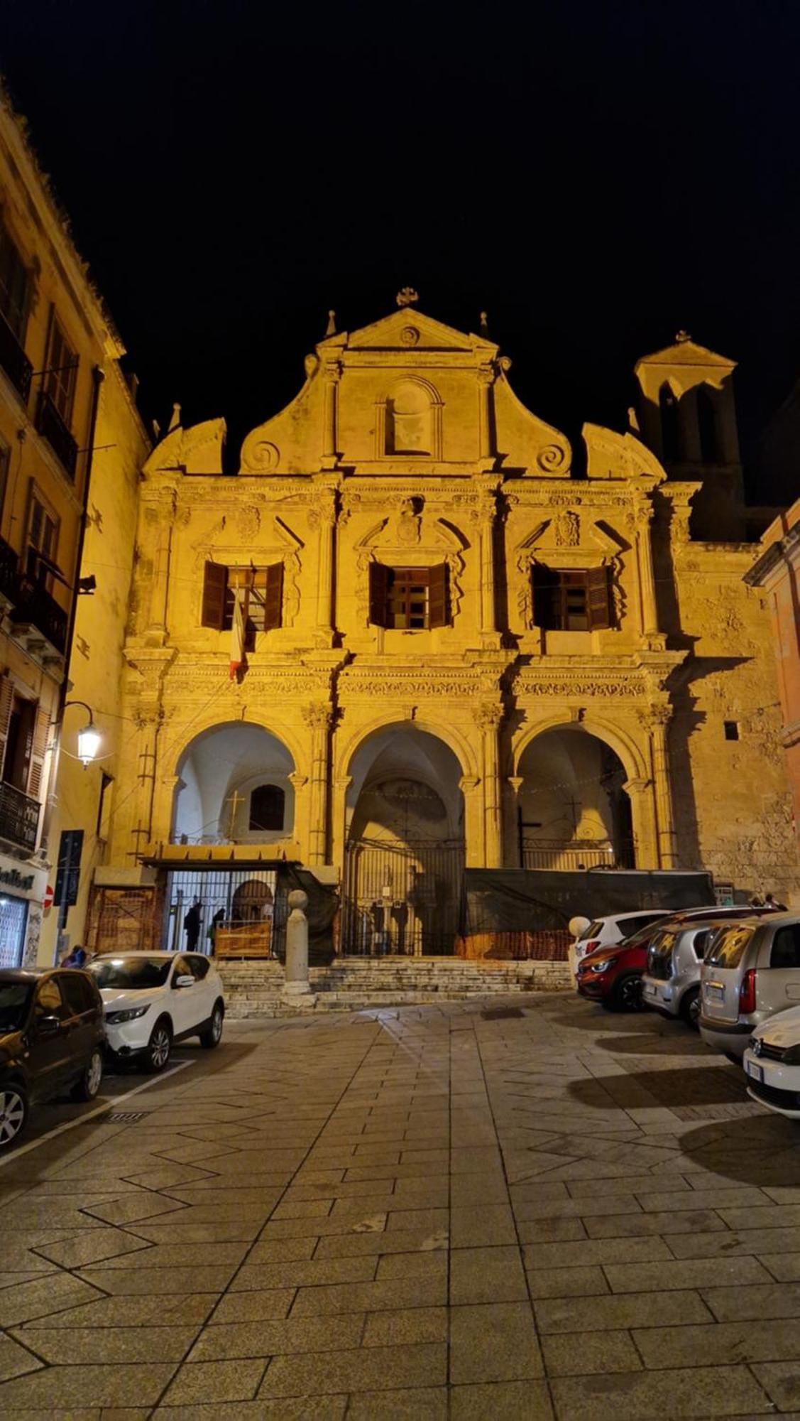 Lilyum Lägenhet Cagliari Exteriör bild
