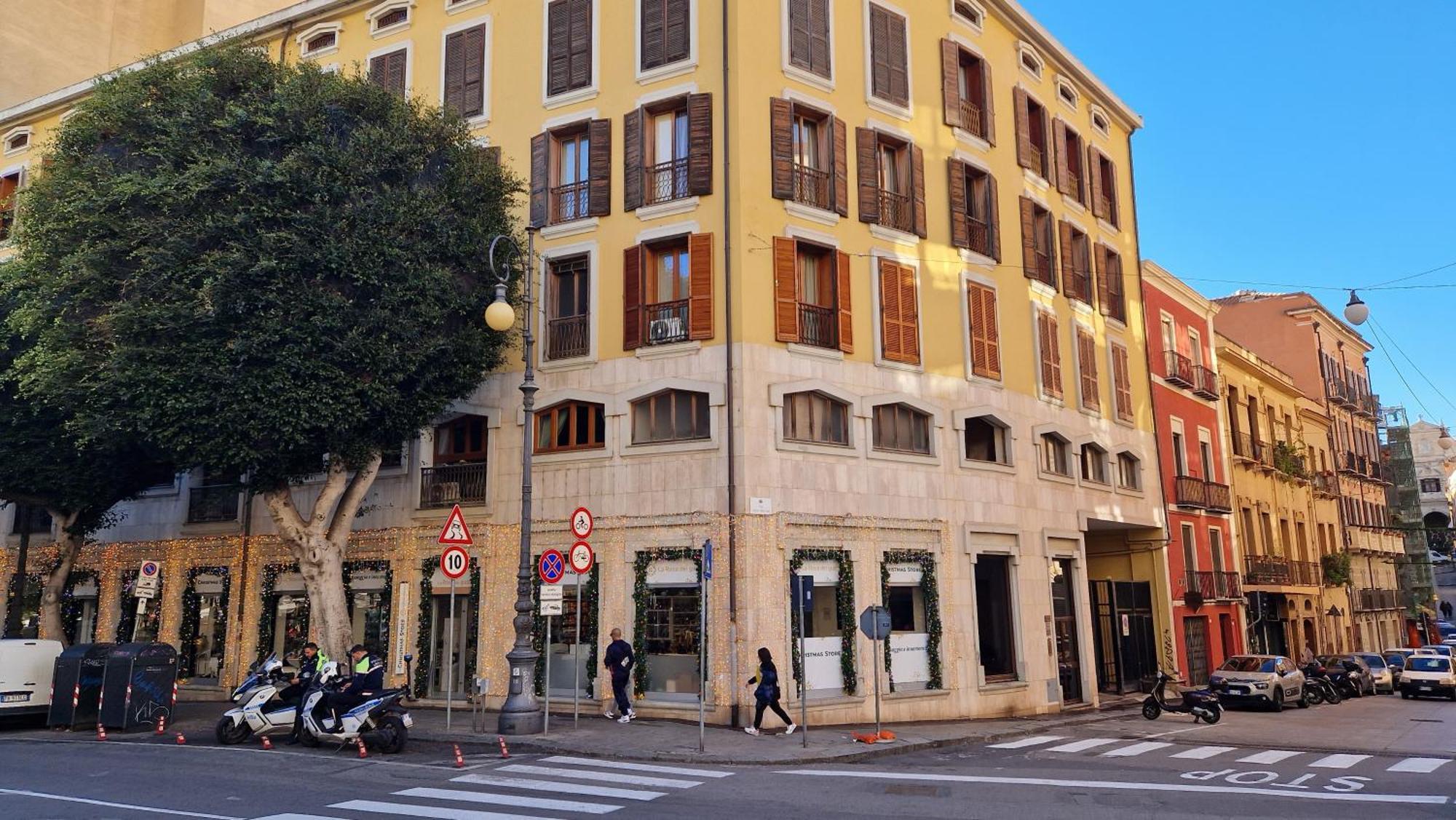 Lilyum Lägenhet Cagliari Exteriör bild